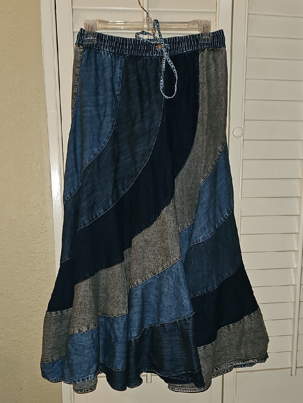 Young Threads Women's Blue and Gray Denim Patchwork Maxi Skirt New Without Tags